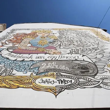 Gabriella In The Downtown. Apartament